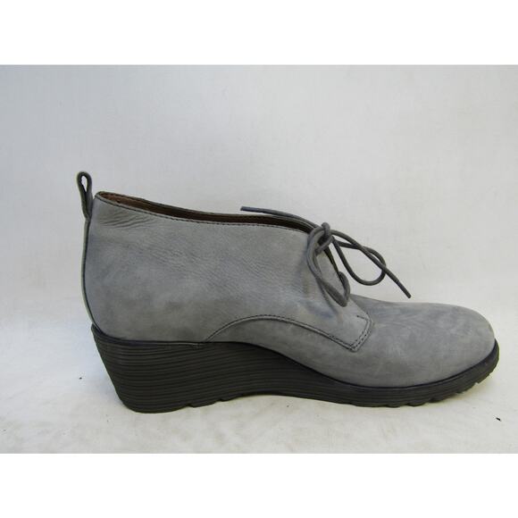 Dansko Womens Size 40 EUR Gray Suede Lace Up Ankle Fashion Boots Bootie - Picture 4 of 11